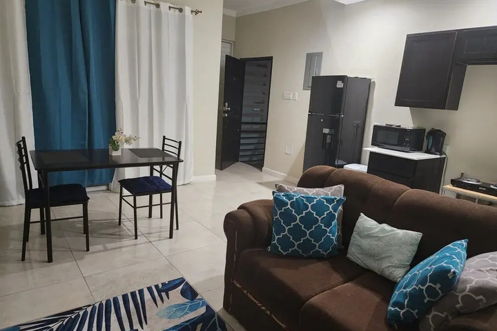 Room 2 of 4