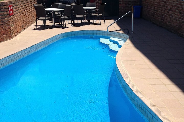 Property Grounds 37 of 52