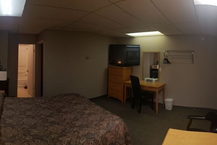 Room 10 of 58