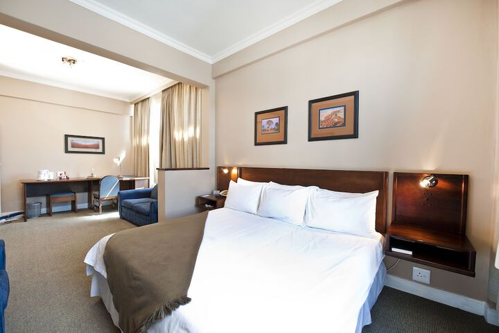 Room 16 of 25