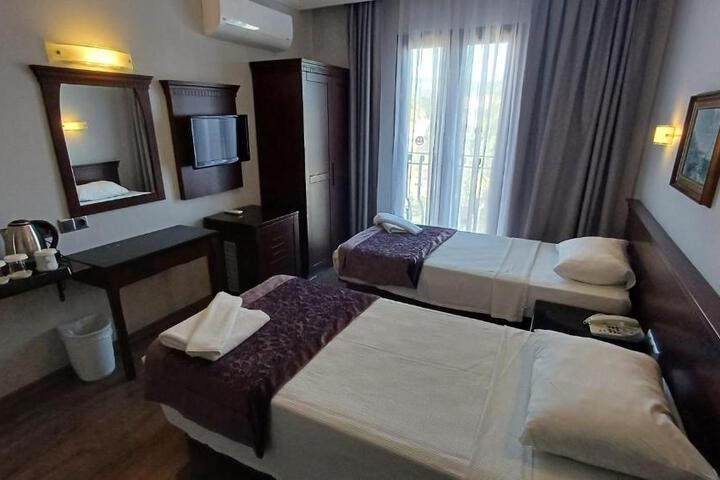 Photo 23