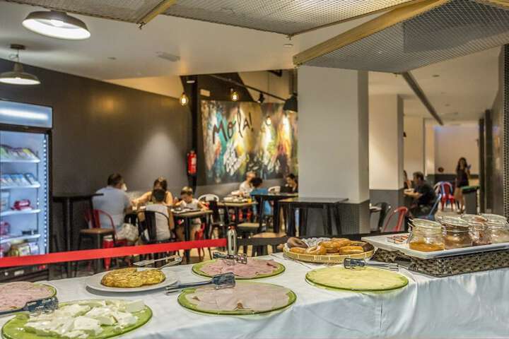 Breakfast buffet