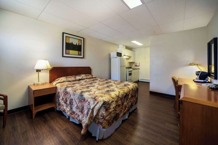 Room 19 of 36
