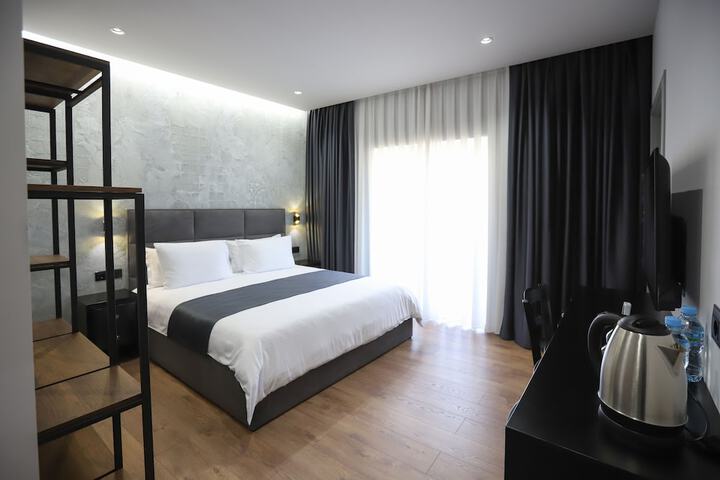 Room 87 of 121