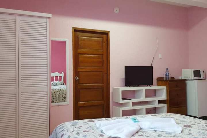 Room 6 of 37