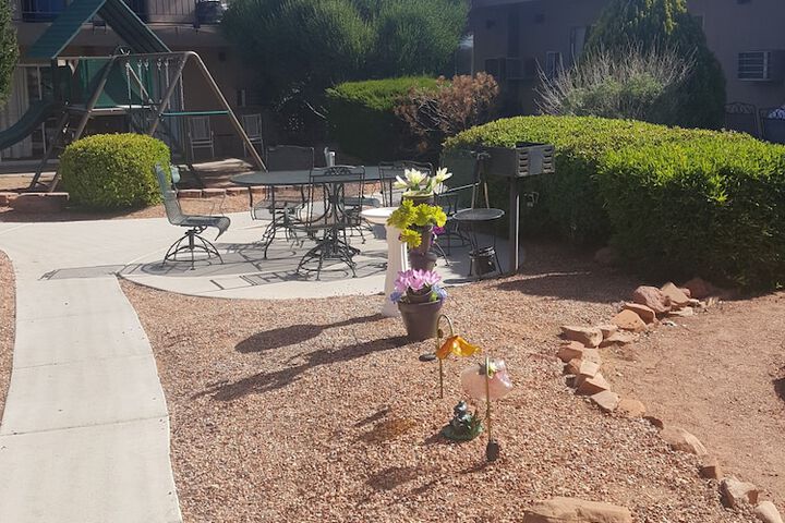 Property Grounds 23 of 26