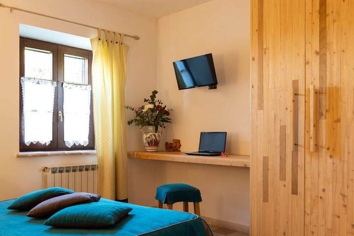 Room 10 of 22