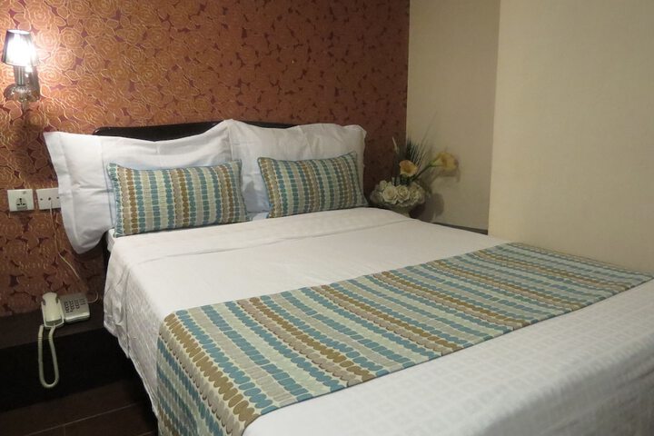 Room 22 of 73