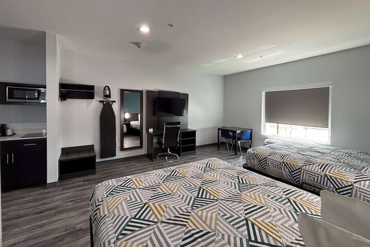Room 16 of 44
