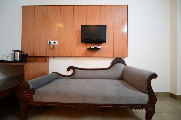 Room 75 of 189