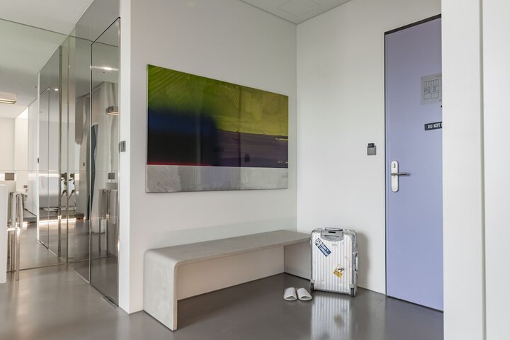 Room 25 of 117