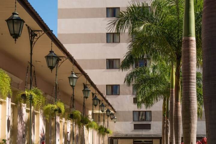 Hotel Exterior 85 of 86