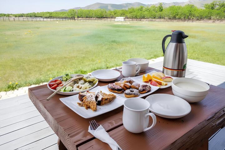 Breakfast/Coffee Service 40 of 53