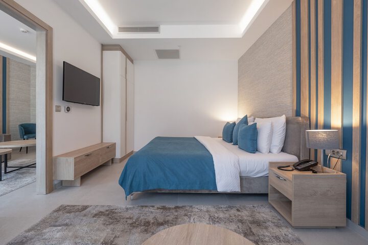 Room 10 of 94