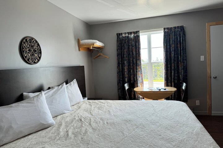 Room 8 of 26