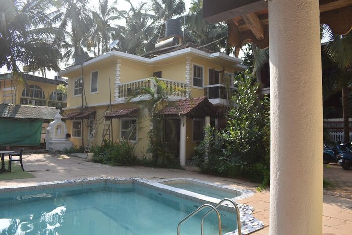 Pool 15 of 23