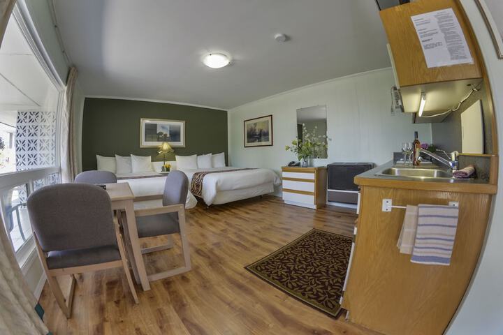 Room 2 of 29