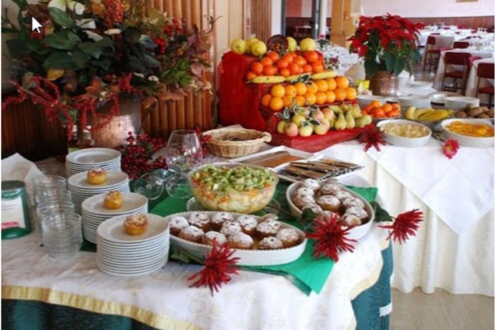 Breakfast/Coffee Service 46 of 80