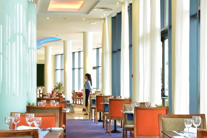 Dining 210 of 411