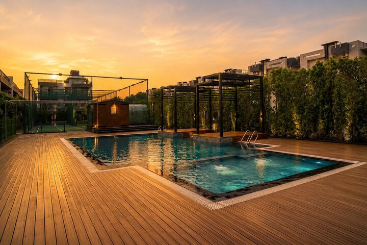 Pool 106 of 143