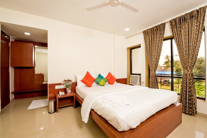 Room 8 of 30