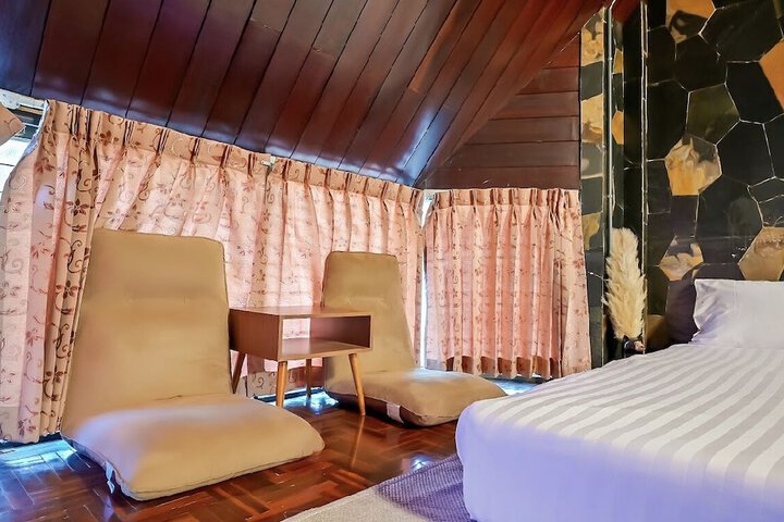 Room 17 of 29