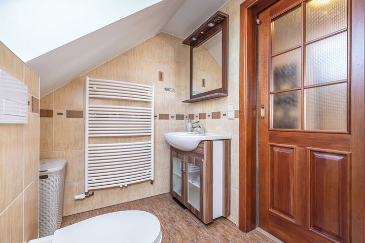 Room 40 of 67