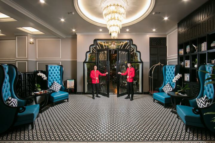 Hotel Lobby