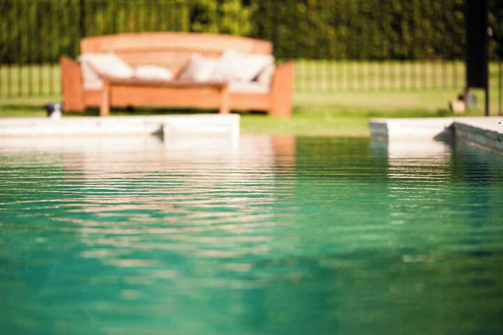 Pool 52 of 77