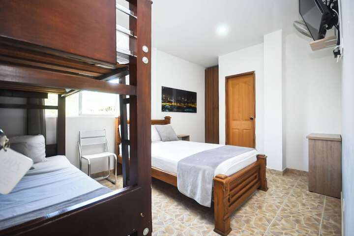 Room 14 of 25