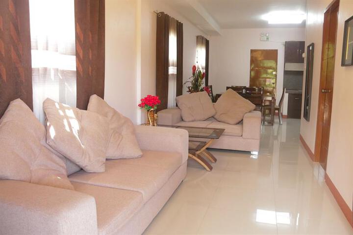 PALAWAN ISLAND INN