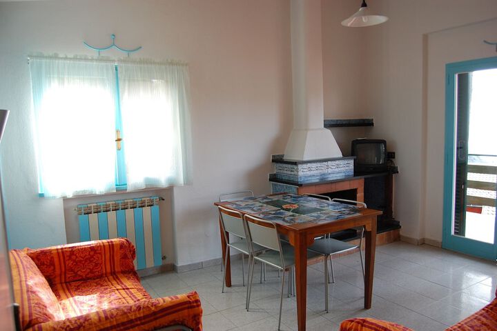 Room 13 of 42