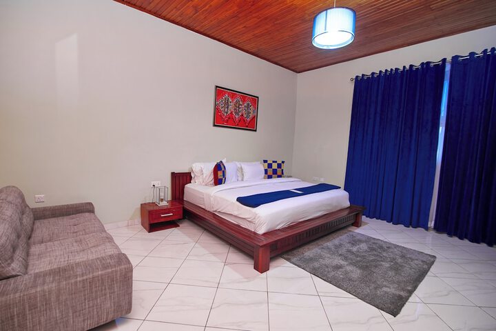 Room 28 of 49