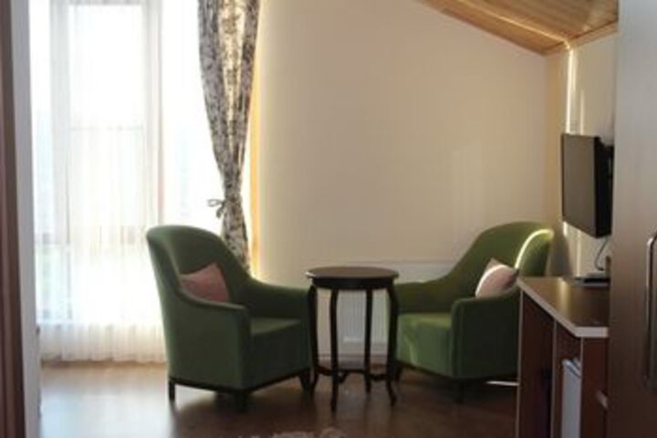 Room 17 of 35
