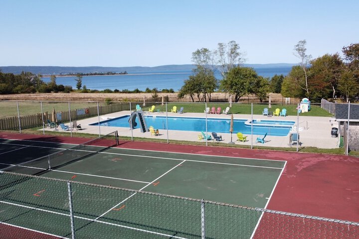 Pool 77 of 99