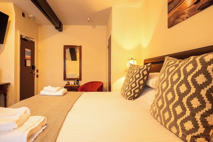 Room 95 of 257