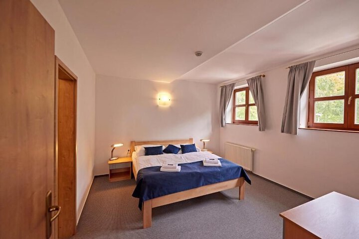 Room 13 of 91