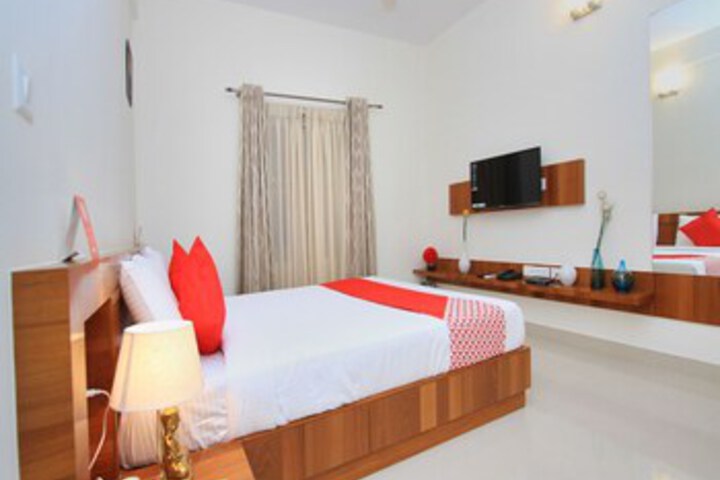 Room 26 of 29