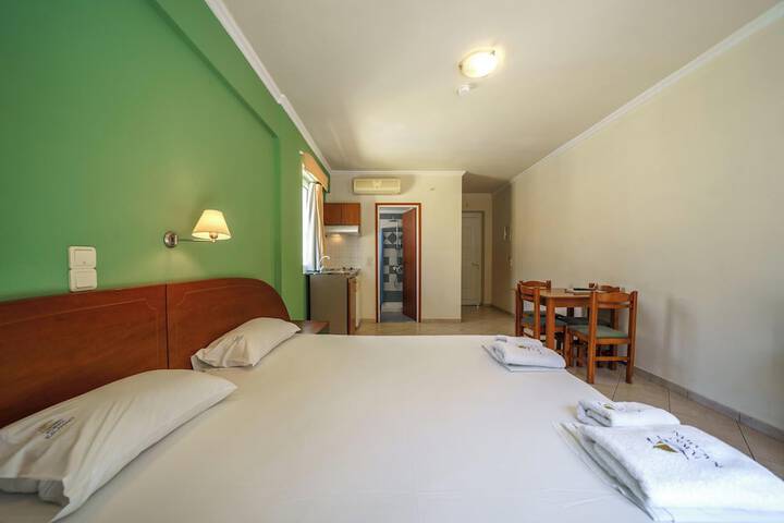 Room 54 of 179