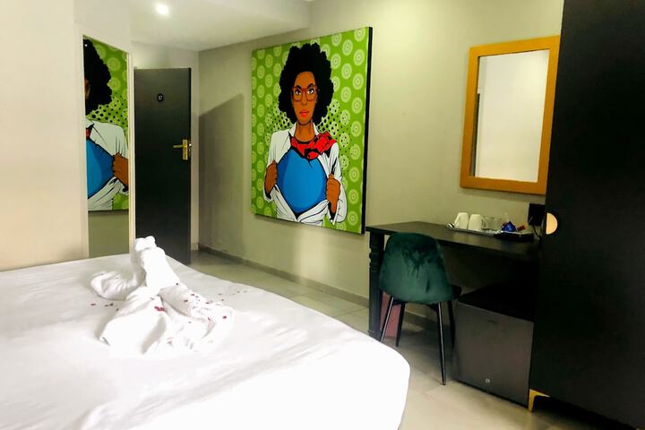 Room 50 of 241