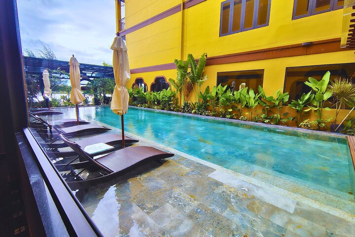 Pool 57 of 101
