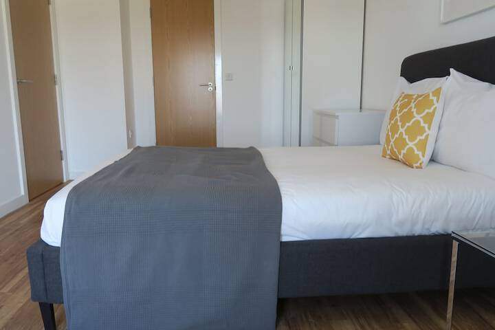 Room 6 of 37