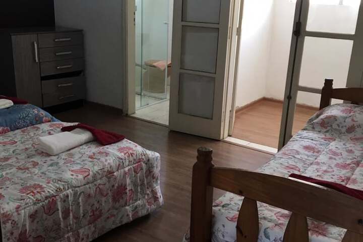 Room 6 of 19