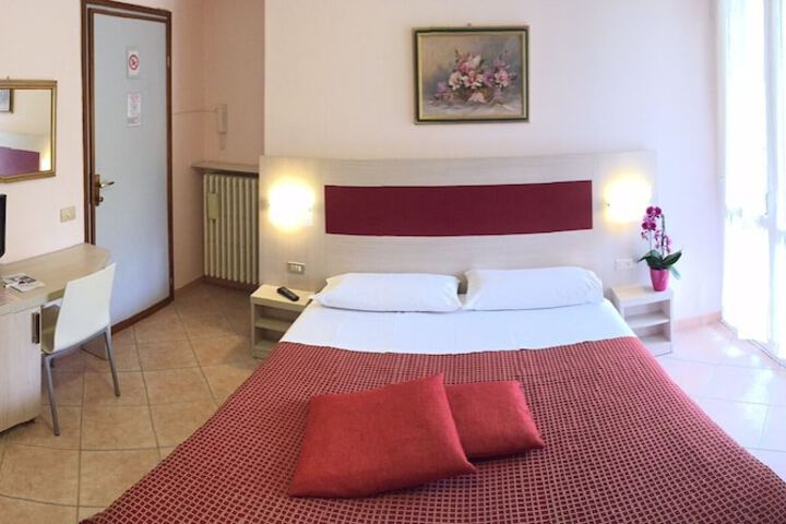 Room 14 of 44