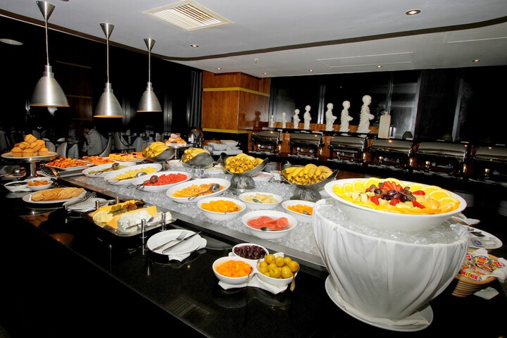 Breakfast/Coffee Service 59 of 113