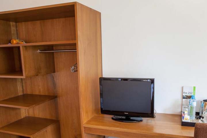 Room 19 of 37