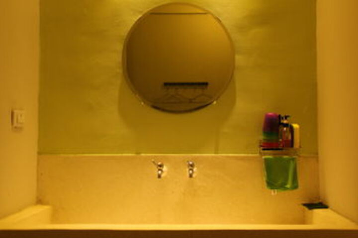 Room 6 of 58