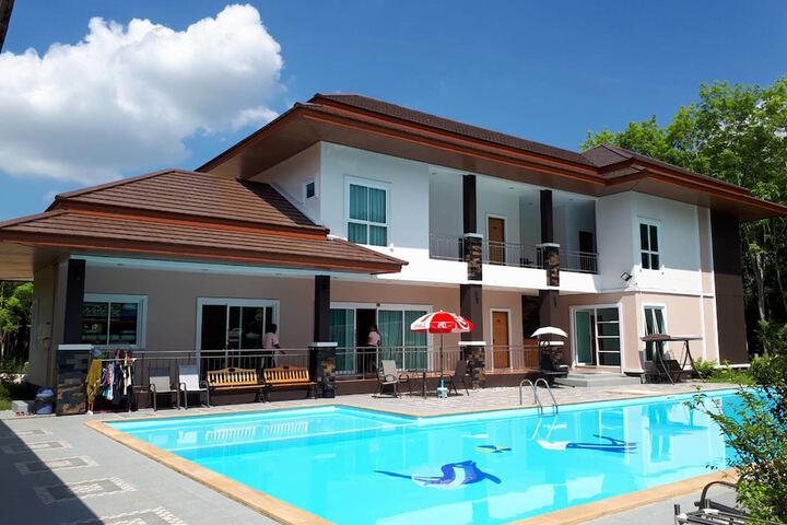 Pool House Lanska