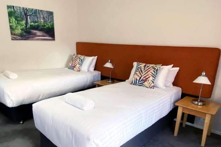Room 16 of 24