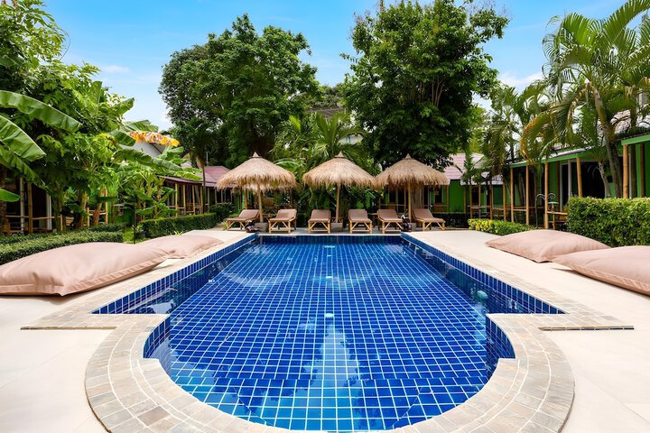 Pool 31 of 50